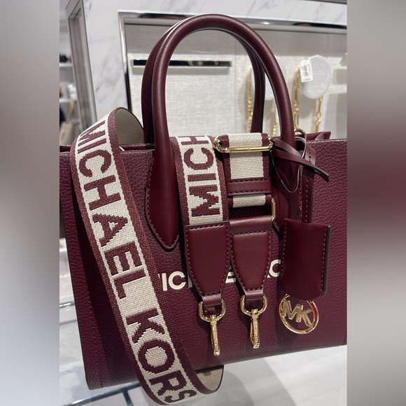 Michael Kors Mirella Small Pebbled Leather Crossbody Bag - Picture 4 of 16